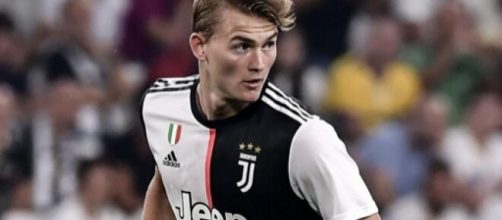 Juventus, ci potrebbe essere un assalto del Barcellona per de Ligt.