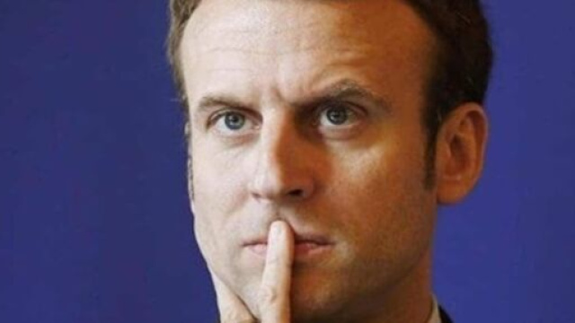 En visite à la La Pitié-Salpêtrière, Emmanuel Macron en a pris pour son grade - credit photo Le tribunal du net