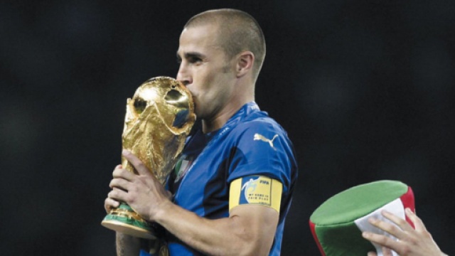 Fabio Cannavaro e la Coppa del Mondo del 2006: 'Appena arrivati a Roma l'abbiamo rotta'.