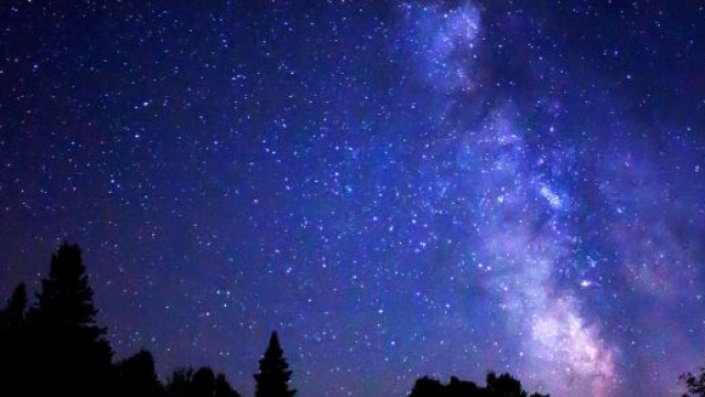 Previsioni zodiacali del 3/05: Toro ansioso e romanticismo per Bilancia.