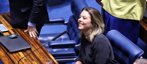 Senado aprova projeto de Leila Barros que dá mais segurança a segurados vítimas da Covid-19. (Arquivo Blasting News)