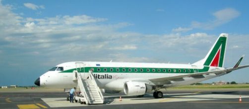 Alitalia norme di sicurezza per personale di bordo e passeggeri in tempo di Covid-19