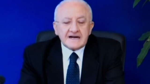 Bonus: in Campania mille euro a partite Iva e pensioni, da 300 a 600 per i colf nel Lazio.