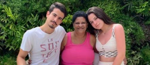 Claudia Raia lamenta morte de babá de filhos vítima da Covid-19. (Reprodução/Instagram/@claudiaraia)