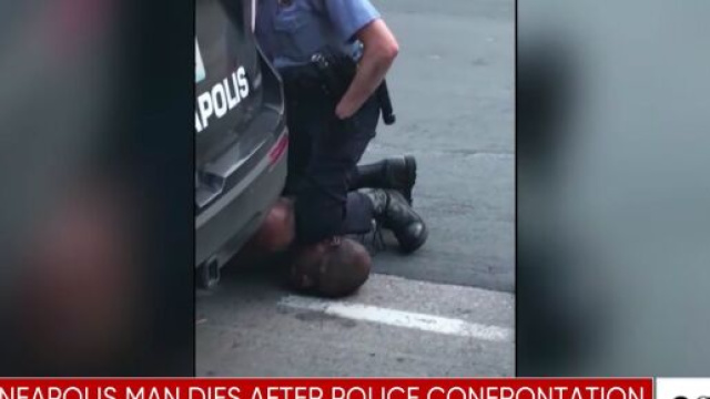 La mort de George Floyd a conduit au limogeage des 4 policiers responsables de son arrestation (source : capture Youtube @CBSN)