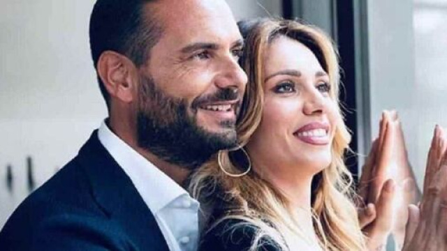 Pamela Barretta risponde ad una ragazza apparsa in fotografia con il suo ex fidanzato Enzo Capo