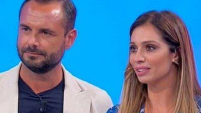 UeD trono over, Pamela e Enzo continuano a lanciarsi frecciatine al veleno sui social