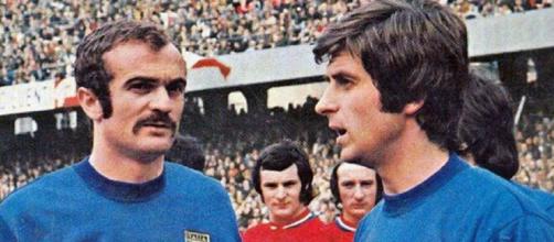 Sandro Mazzola e Gianni Rivera, protagonisti della celebre 'staffetta' ai Mondiali 1970..