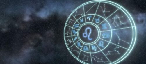 Oroscopo 5 maggio: previsioni astrologiche.