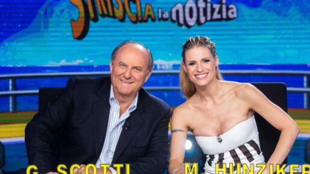 Caso Botteri, Gerry Scotti e Michelle Hunziker tornano sulla vicenda: Twitter si spacca.