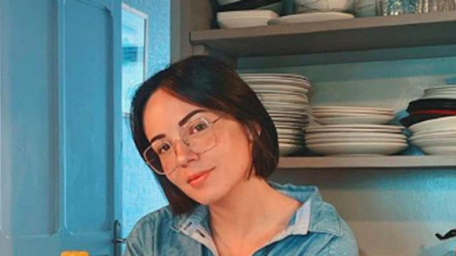 TPMP : Agathe Auproux se montre au sortir de la douche les cheveux lavés. Credit : Instagram/agatheauproux