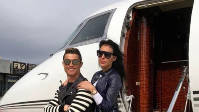 Cristiano Ronaldo: à l’intérieur de son incroyable jet privé à 20 millions d'euros. Crédit: Instagram @cristiano
