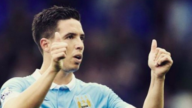 Samir Nasri sans langue de bois face à Walid Acherchou lors d'un live Instagram. Credit : Instagram/samnasri8