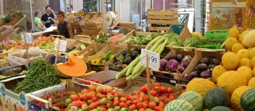 Fase 2, in Campania si va verso la riapertura dei mercati alimentari.