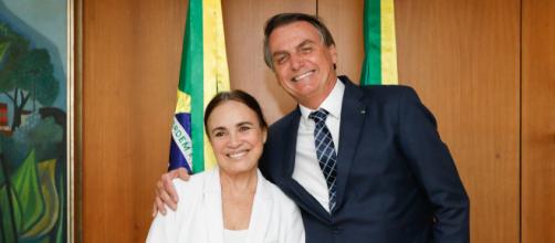 'Casamento' de Regina Duarte e Jair Bolsonaro segue firme. (Arquivo Blasting News)