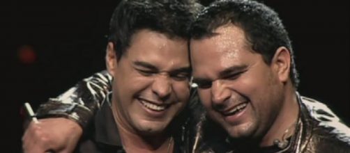 Zezé Di Camargo e Luciano irão realizar uma live show. (Arquivo Blasting News)