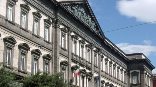 Federico II, &egrave; scandalo: sesso in cambio di esami. Arrestato il docente.