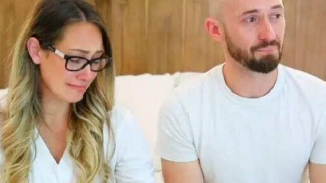 Un couple suscite l'indigation en se séparant d'un petit garçon adopté il y a trois ans - Capture d'écran vidéo YouTube