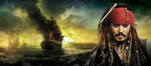 Johnny Depp brilhou na franquia 'Piratas do Caribe'. (Reprodução/You Tube)