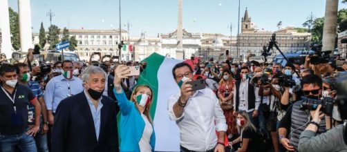 Matteo Salvini ha manifestato il 2 giugno insieme a Forza Italia e Fratelli d'Italia.