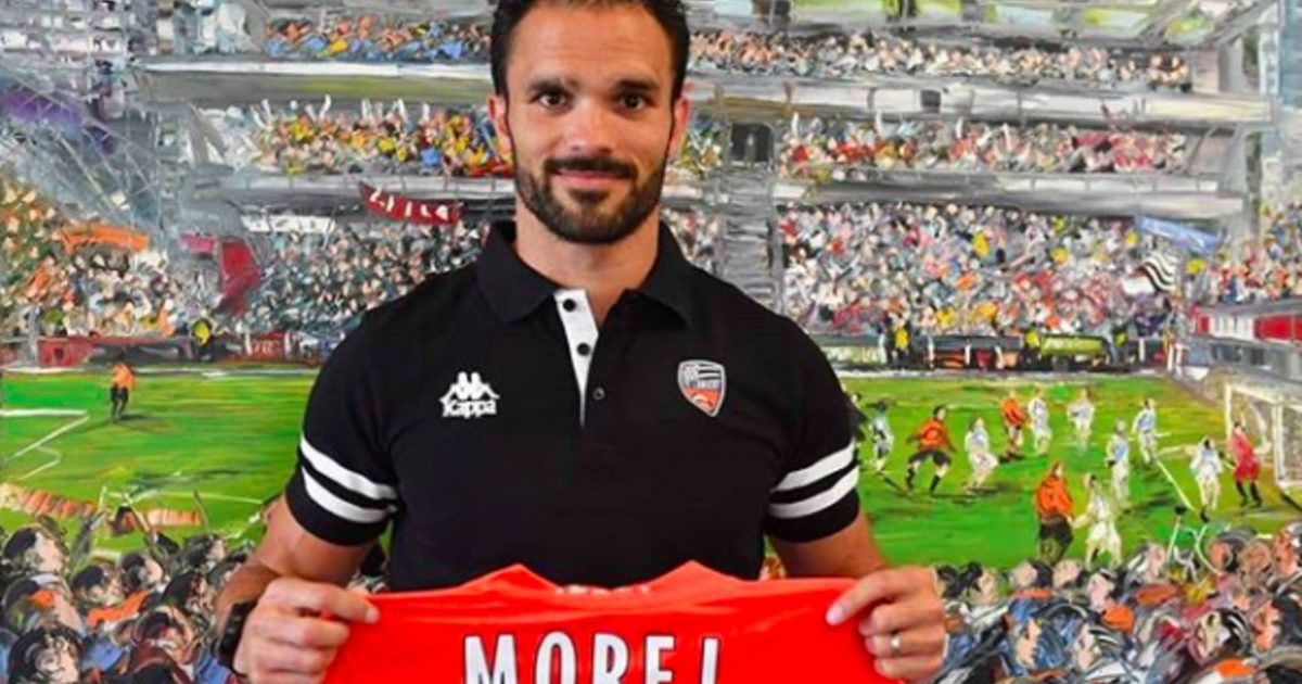 Mercato FC Lorient publie un tweet d'un sousmarin pour annoncer la