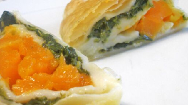 Rotolo di spinaci con il cuore di zucca, facile e veloce.