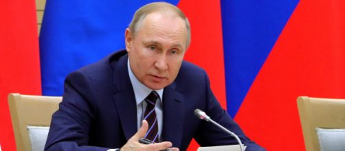 Putin: ‘Le rivolte negli USA rivelano una crisi profonda nel paese’ - voanews.com