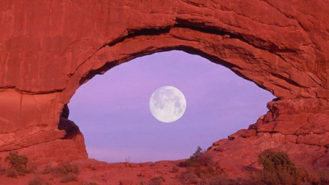 Oroscopo e classifica su fortuna e lavoro di luglio.