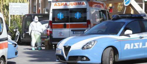 Arezzo, intera famiglia trovata positiva al coronavirus dopo aver avuto un incidente stradale