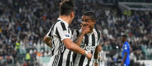 Juve, Dybala e Douglas Costa e la richiesta dell'Inter.