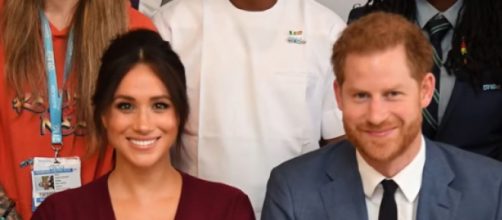 Prince Harry and Meghan Markle announce new non-profit, Archewell. [Image source/E! News YouTube video]