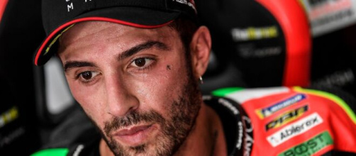 Andrea Iannone e Cristina Buccino sarebbero fidanzati: la storia sarebbe decollata da poco.