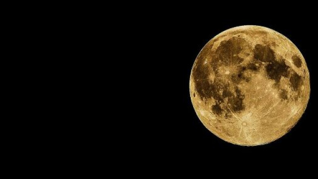 Caratteristiche e curiosità sulla Luna in oroscopo.