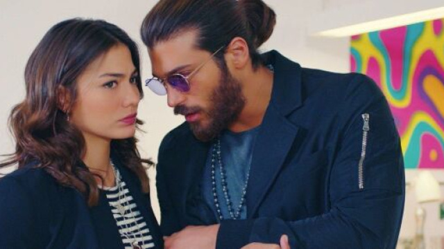 Daydreamer, anticipazioni lunedì 22/06: Sanem sotto il controllo di Emre.