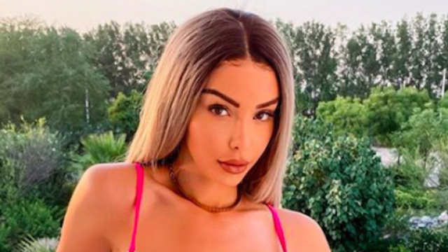 Nabilla coupe le WiFi dans sa maison pour interrompre le tournoi FIFA de Thomas - Instagram/nabilla
