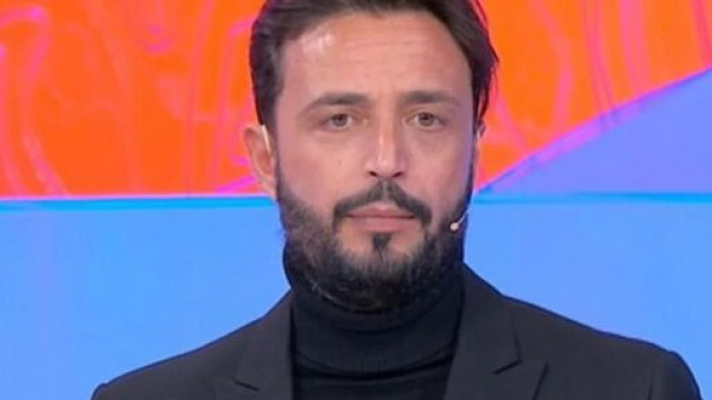 U&D trono over, Armando Incarnato si sfoga sui social: 'Chi cerca amore tende la mano'.
