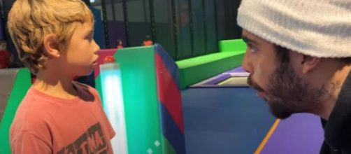 Pedro Scooby fala sobre vídeo polêmico com o filho. (Reprodução/Youtube)