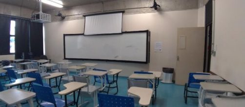 Salas de aula vazias devido a pandemia. (Arquivo Blasting News)