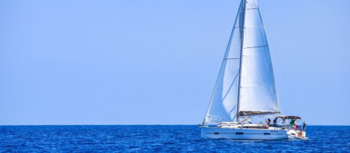 Calabria, gite gratis in barca a vela per operatori sanitari anti covid.