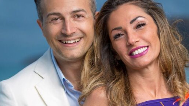 Ida Platano e Riccardo Guarnieri si sarebbero lasciati: lei non indossa pi&ugrave; l'anello.