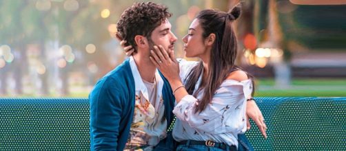 5 attori di Un posto al sole molto attivi su Instagram: ci sono anche Luca e Giorgia.