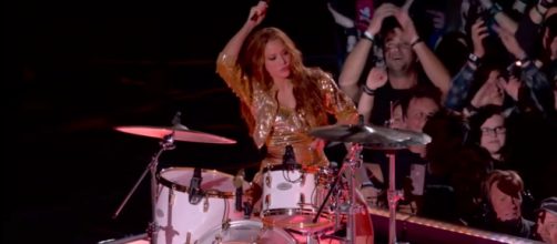 La cantante Shakira durante su actuación en el intermedio de la Superbowl 2020.