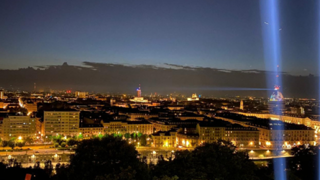 Dal Monte dei Cappuccini, la Mole Antonelliana illuminata.
