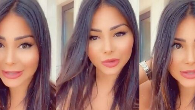 Maeva re&ccedil;oit un cadeau de Sisik