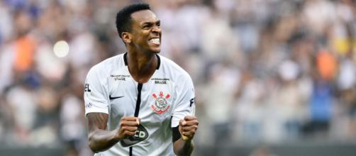 Corinthians tenta negociar retorno de Jô ao clube. (Arquivo Blasting News)