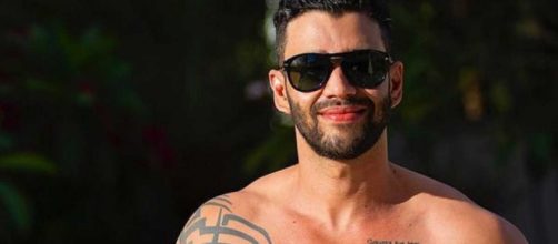 Cantor Gusttavo Lima compra iate milionário de Roberto Carlos no valor de R$ 25 milhões. (Arquivo Blasting News)