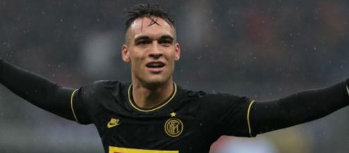 Il Barcellona insiste per Lautaro Martinez: offerta da 70 milioni più Junior Firpo.