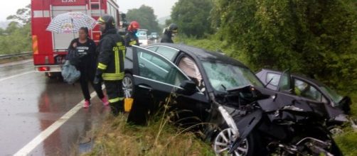 Reggio Emilia, incidente stradale a Castellarano: due persone in gravi condizioni.