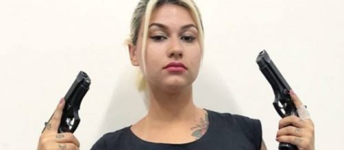 Sara Winter é entrevistada por revista. (Arquivo Blasting News)