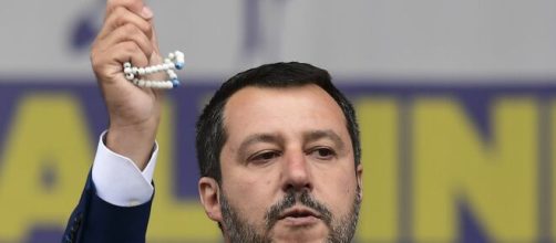 Matteo Salvini contro l'App Immuni: 'Io non scarico assolutamente nulla'.